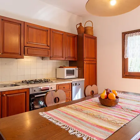 Semesterbostad Aili By Interhome